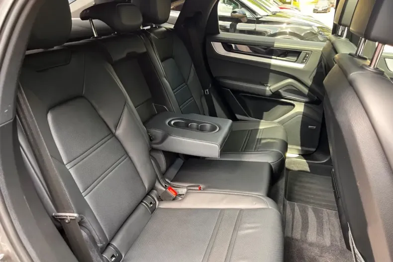 Porsche Cayenne din 2023 cu 38.800 km - oferta POR117587 - foto 17