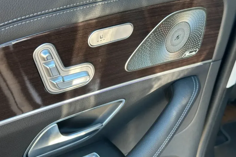 Mercedes-Benz GLE 350 din 2023 cu 3.975 km - oferta MER117589 - foto 18