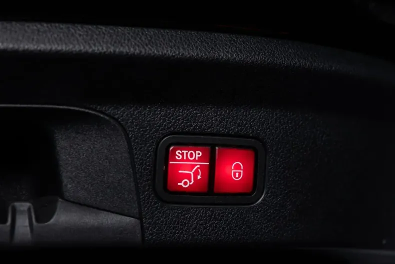 Mercedes-Benz GLE 400 din 2022 cu 60.140 km - oferta MER117594 - foto 19