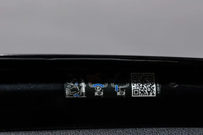 Mercedes-Benz GLE 400 din 2022 cu 60.140 km - oferta MER117594 - foto 20