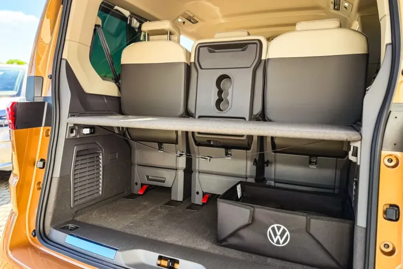 Volkswagen T7 Multivan din 2025 cu 1.250 km - oferta VOL117596 - foto 20