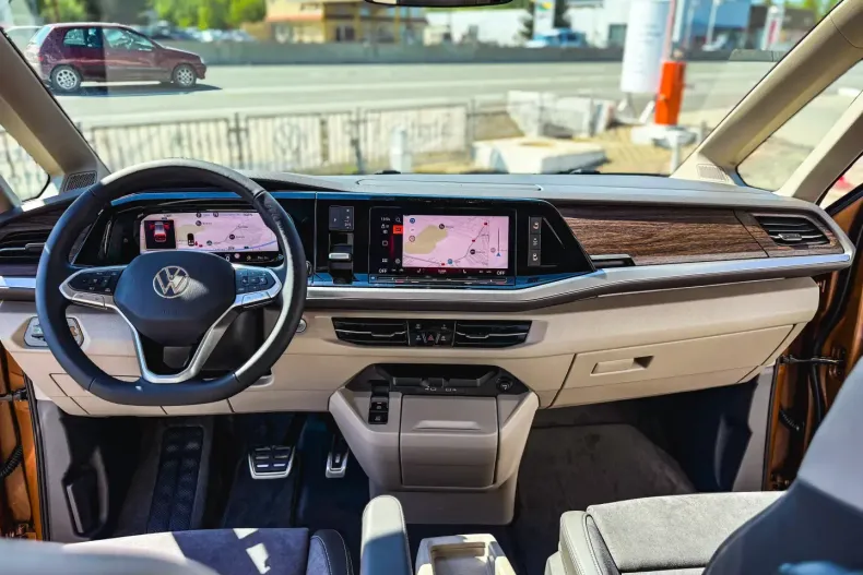 Volkswagen T7 Multivan din 2025 cu 1.250 km - oferta VOL117596 - foto 24