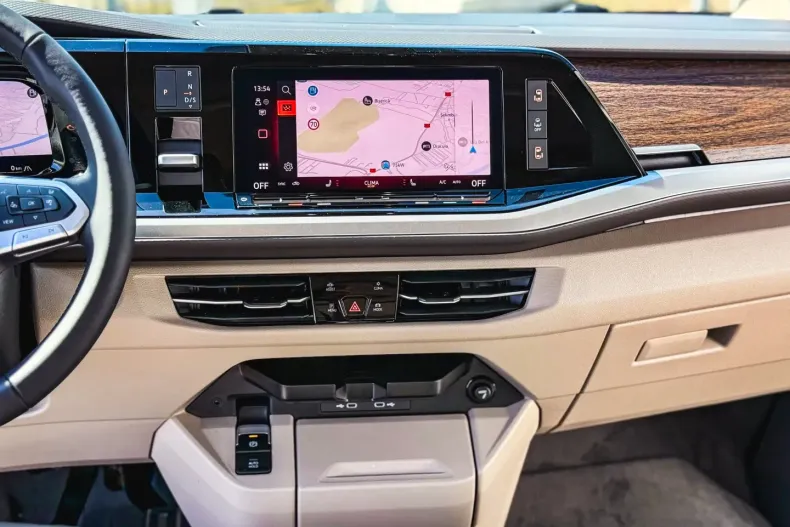 Volkswagen T7 Multivan din 2025 cu 1.250 km - oferta VOL117596 - foto 29