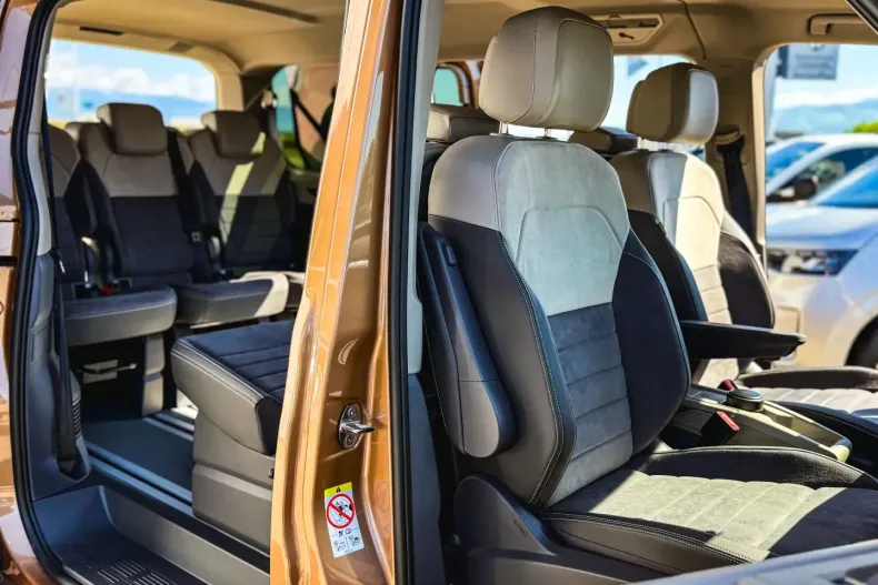 Volkswagen T7 Multivan din 2025 cu 1.250 km - oferta VOL117596 - foto 30