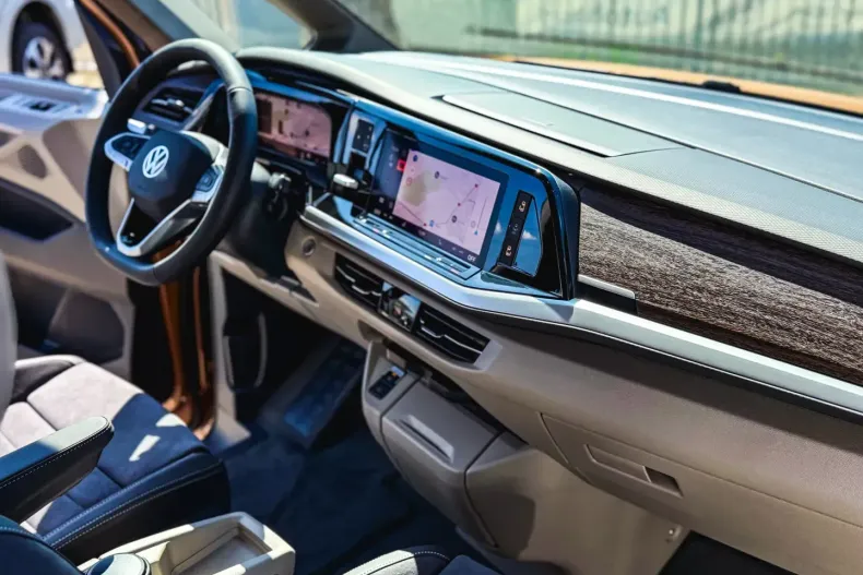 Volkswagen T7 Multivan din 2025 cu 1.250 km - oferta VOL117596 - foto 34