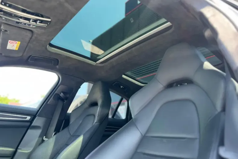 Porsche Panamera din 2022 cu 63.570 km - oferta POR117602 - foto 17