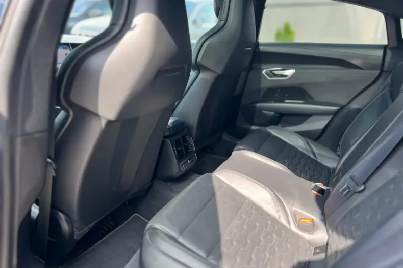 Audi e-tron GT din 2021 cu 56.180 km - oferta AUD117603 - foto 20