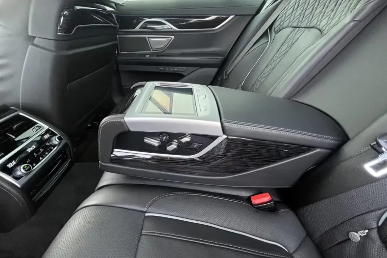 BMW 730 din 2021 cu 100.000 km - oferta BMW117605 - foto 5