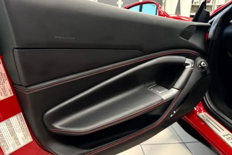 Ferrari F8 din 2021 cu 14.500 km - oferta FER117612 - foto 12