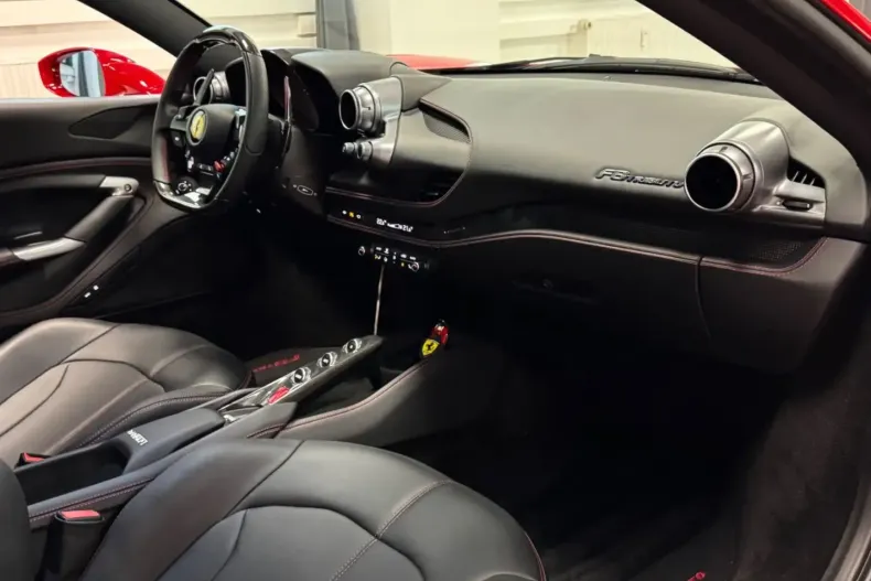 Ferrari F8 din 2021 cu 14.500 km - oferta FER117612 - foto 28