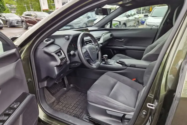 Lexus UX din 2022 cu 9.828 km - oferta LEX117613 - foto 8