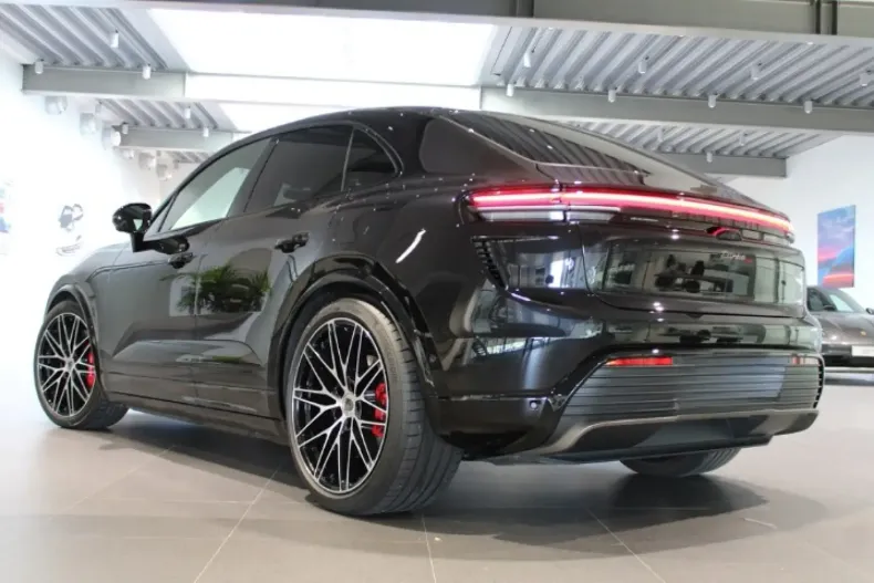 Porsche Macan din 2025 cu 2.500 km - oferta POR117619 - foto 7