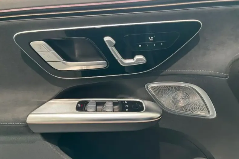 Mercedes-Benz EQE din 2023 cu 58.228 km - oferta MER117623 - foto 12