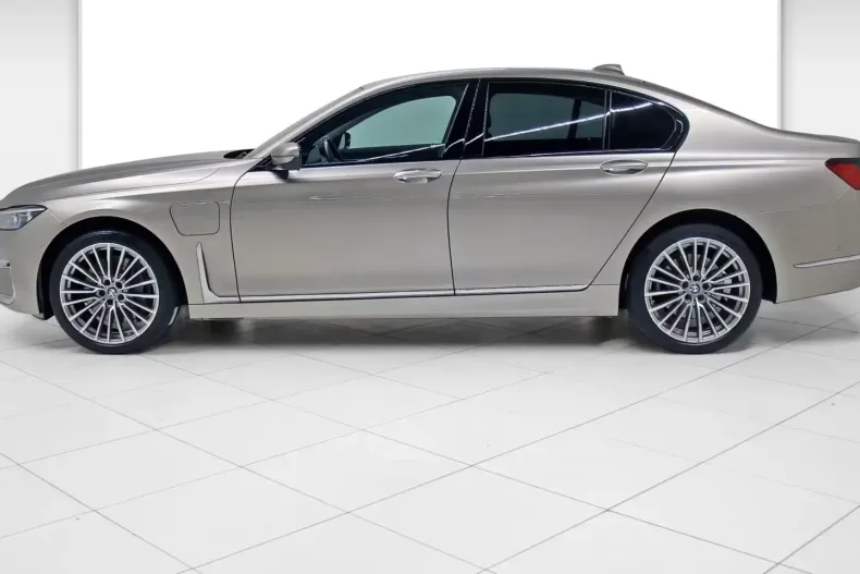 BMW 745 din 2021 cu 71.700 km - oferta BMW117630 - foto 2