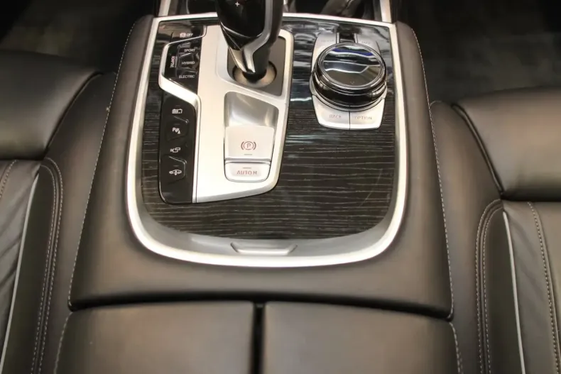 BMW 745 din 2021 cu 71.700 km - oferta BMW117630 - foto 8