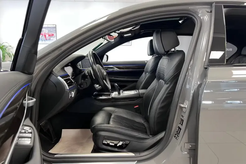 BMW 740 din 2021 cu 148.900 km - oferta BMW117631 - foto 5