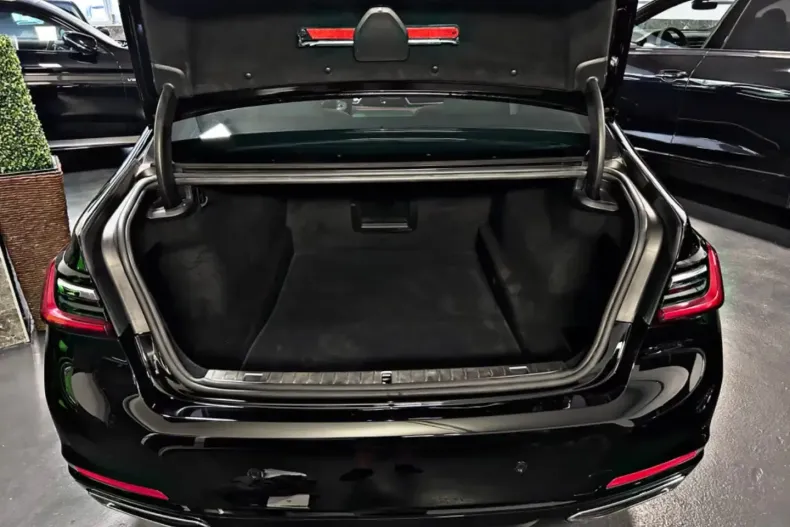 BMW 730 din 2020 cu 88.000 km - oferta BMW117632 - foto 4