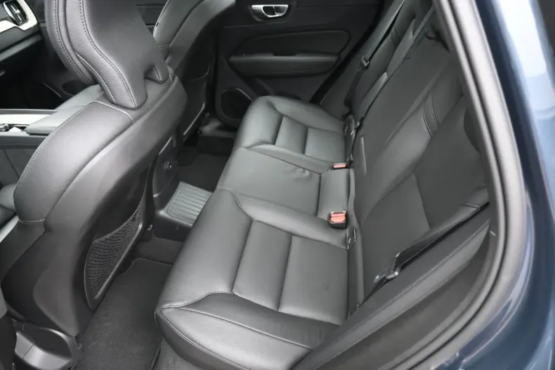 Volvo XC60 din 2022 cu 60.700 km - oferta VOL117635 - foto 10