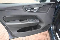 Volvo XC60 din 2022 cu 60.700 km - oferta VOL117635 - foto 12