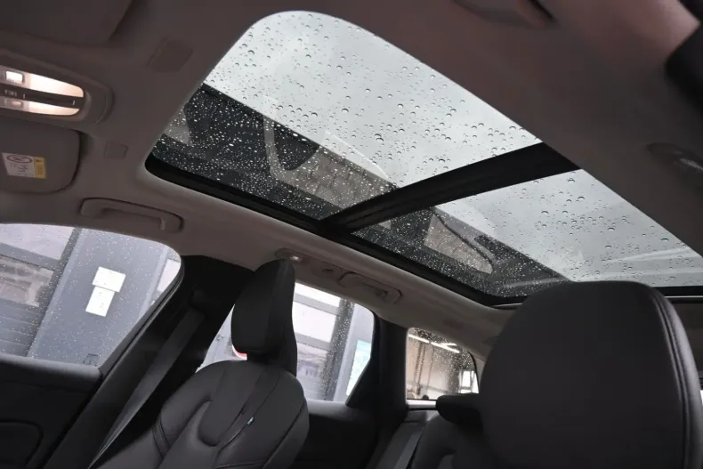 Volvo XC60 din 2022 cu 60.700 km - oferta VOL117635 - foto 17