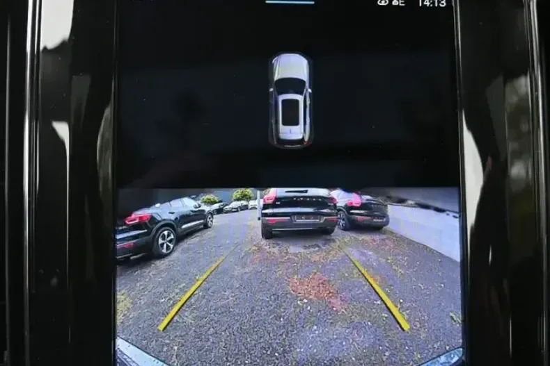 Volvo XC60 din 2022 cu 60.700 km - oferta VOL117635 - foto 19