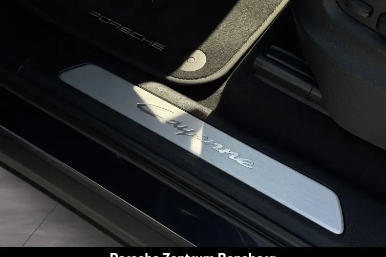 Porsche Cayenne din 2024 cu 7.400 km - oferta POR117638 - foto 24
