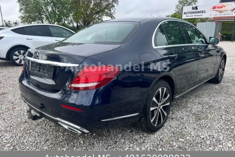 Mercedes-Benz E 300 din 2020 cu 69.380 km - oferta MER117641 - foto 5
