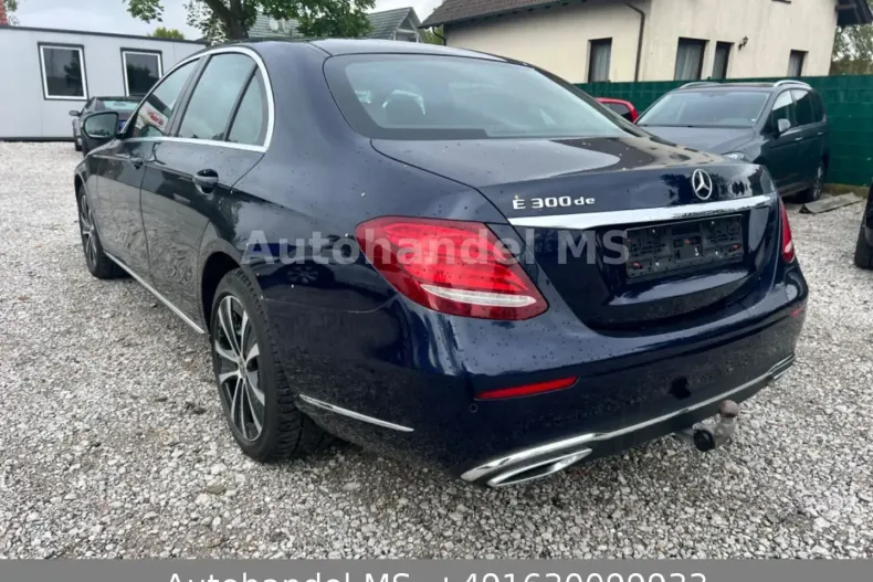 Mercedes-Benz E 300 din 2020 cu 69.380 km - oferta MER117641 - foto 6