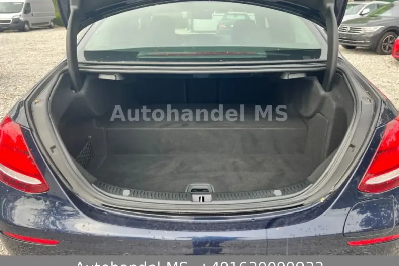 Mercedes-Benz E 300 din 2020 cu 69.380 km - oferta MER117641 - foto 12