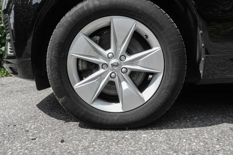 Volvo XC60 din 2022 cu 34.383 km - oferta VOL117644 - foto 3