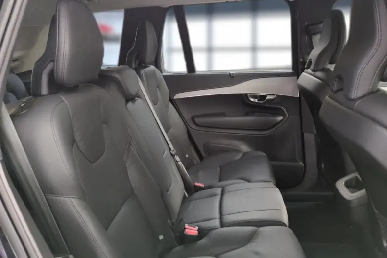 Volvo XC90 din 2023 cu 20.500 km - oferta VOL117646 - foto 14