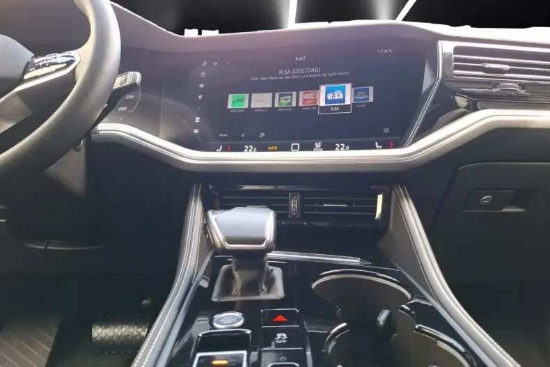 Volkswagen Touareg din 2024 cu 29.500 km - oferta VOL117648 - foto 17