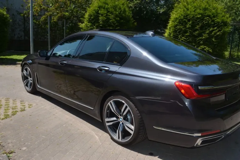 BMW 745 din 2022 cu 8.500 km - oferta BMW117649 - foto 5