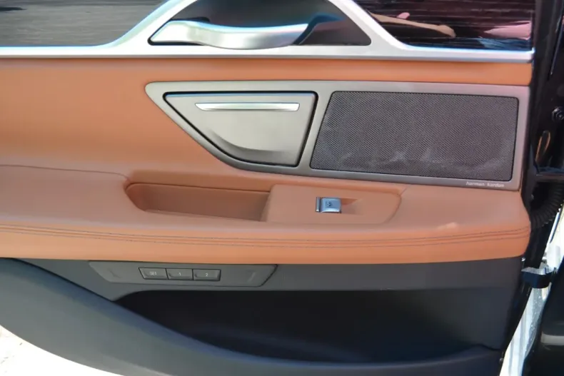 BMW 745 din 2022 cu 8.500 km - oferta BMW117649 - foto 14