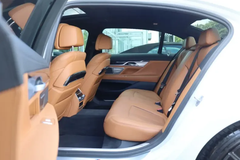 BMW 750 din 2021 cu 36.230 km - oferta BMW117650 - foto 18