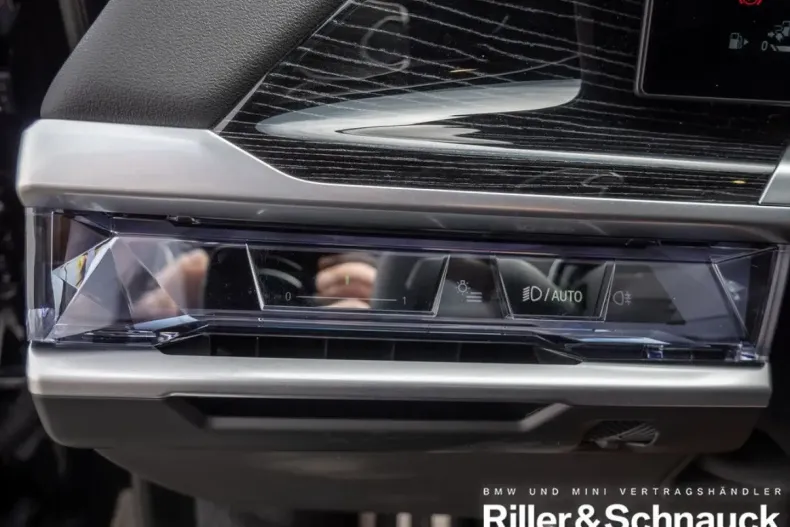 BMW 750 din 2024 cu 16.349 km - oferta BMW117654 - foto 20