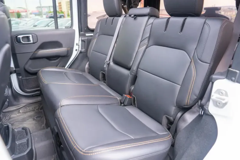 Jeep Wrangler din 2024 cu 7.228 km - oferta JEE117658 - foto 24