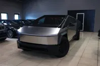 Tesla Cybertruck din 2024 cu 23.000 km - oferta TES117660 - foto 1