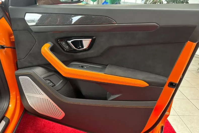 Lamborghini Urus din 2021 cu 29.980 km - oferta LAM117661 - foto 18