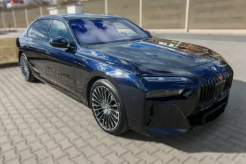 BMW 740 din 2023 - oferta BMW117671