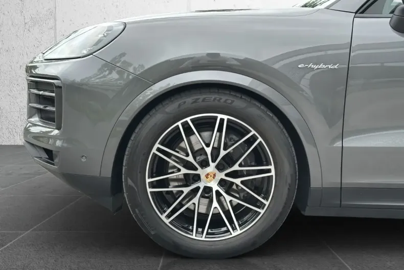 Porsche Cayenne din 2024 cu 24.600 km - oferta POR117672 - foto 6