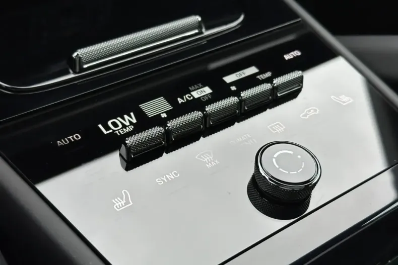 Porsche Cayenne din 2024 cu 24.600 km - oferta POR117672 - foto 12