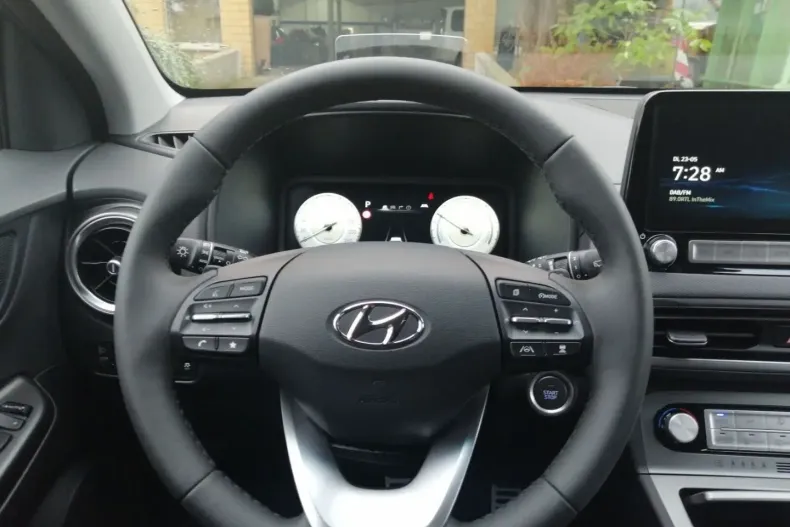 Hyundai KONA din 2023 cu 15.725 km - oferta HYU117676 - foto 9