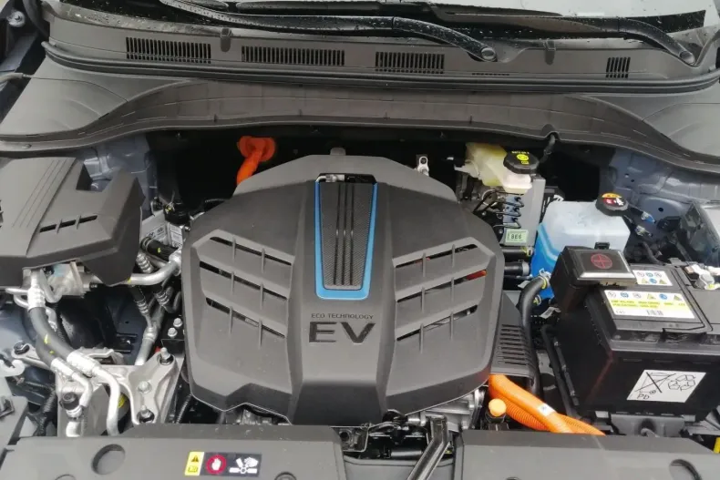 Hyundai KONA din 2023 cu 15.725 km - oferta HYU117676 - foto 14