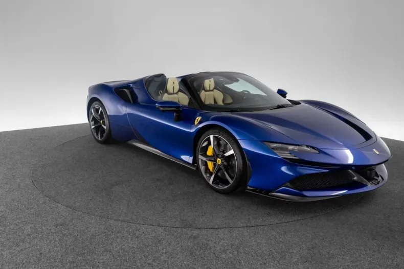 Ferrari SF90 din 2023 cu 2.300 km - oferta FER117679 - foto 21