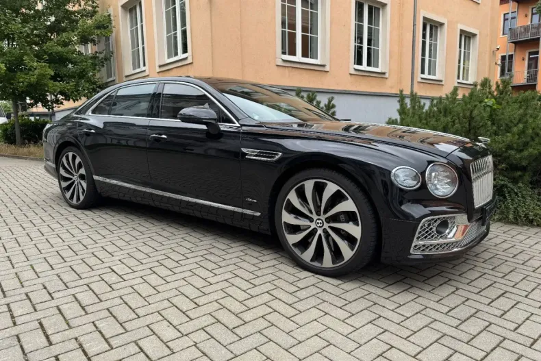 Bentley Flying Spur din 2023 cu 29.500 km - oferta BEN117688 - foto 1