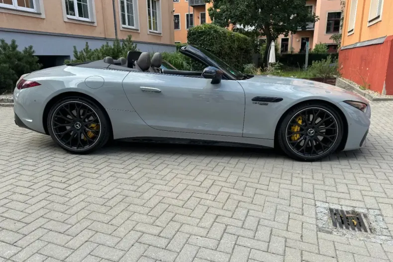 Mercedes-Benz SL 63 AMG din 2023 cu 8.000 km - oferta MER117691 - foto 2