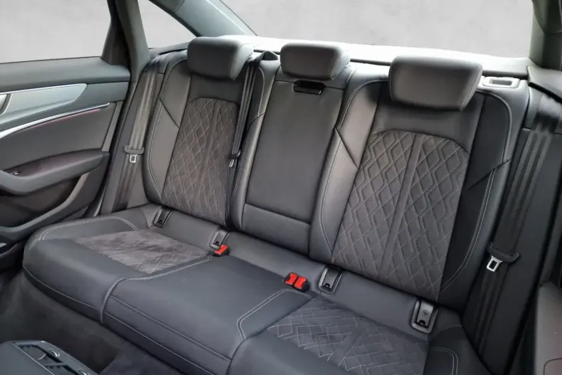 Audi S6 din 2024 cu 18.989 km - oferta AUD117694 - foto 17