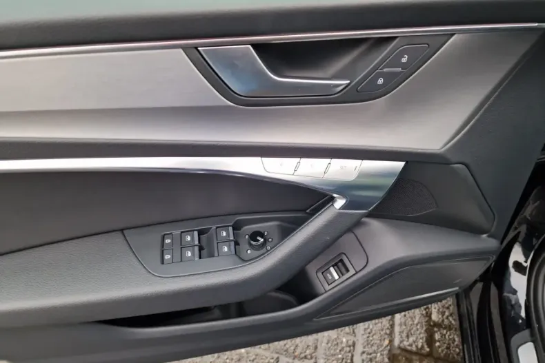 Audi S6 din 2024 cu 14.272 km - oferta AUD117695 - foto 12