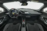 Ferrari SF90 din 2023 cu 2.200 km - oferta FER117702 - foto 4